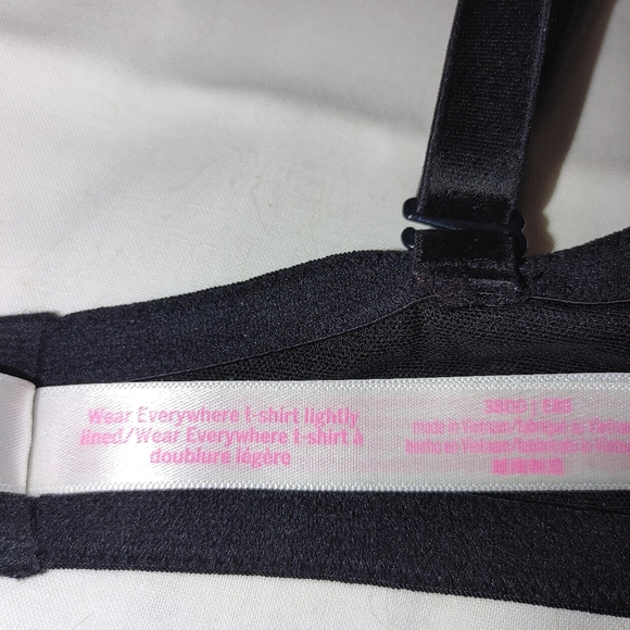 Pink Victoria's Secret Wear Every Wear Lightly Lined T-Shirt Bra - Picture 8 of 9